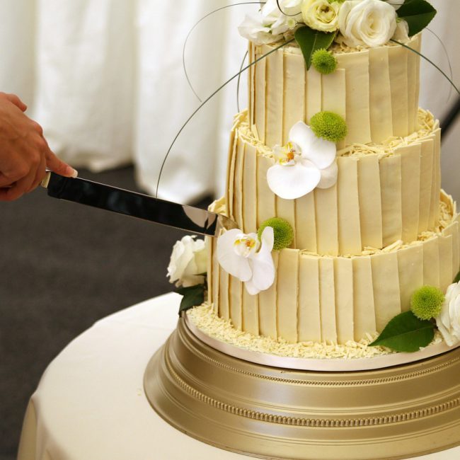 Création gâteaux mariage beige
